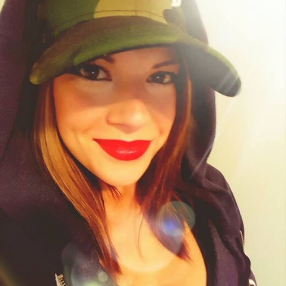 Meet your Posher, Posh - Picture 3 of 8